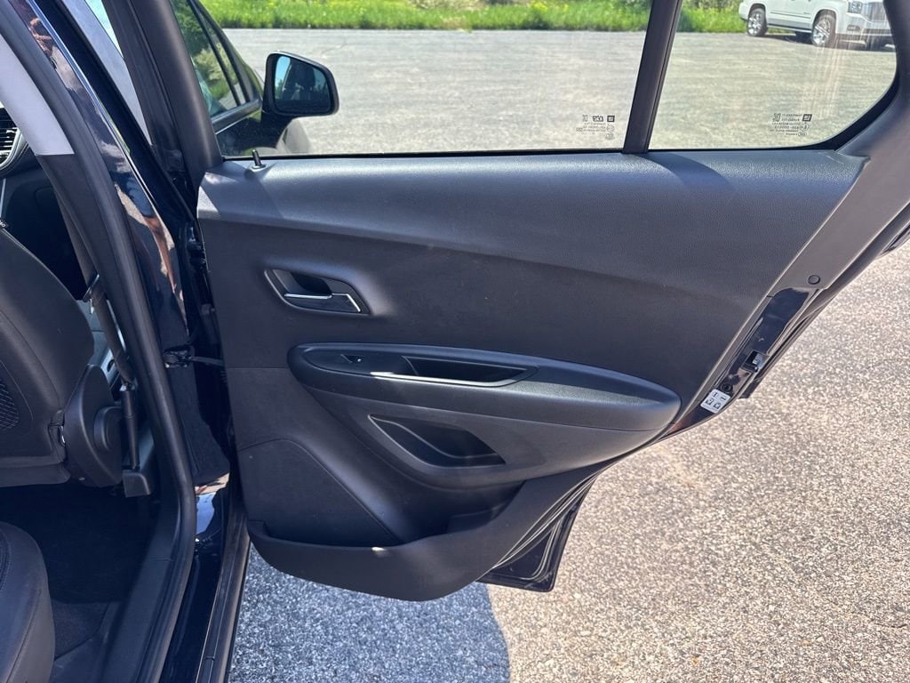 2021 Chevrolet Trax LT - Photo 34