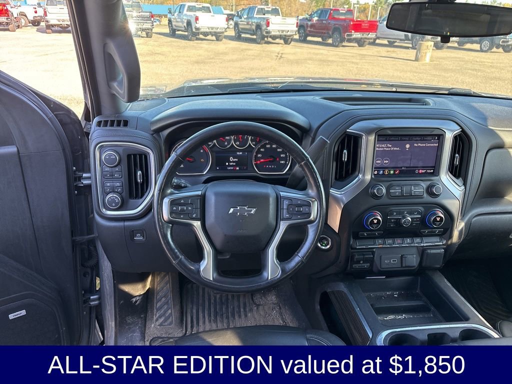 2020 Chevrolet Silverado 1500 RST photo 2
