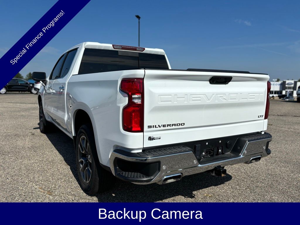 2024 Chevrolet Silverado 1500 LTZ photo 3