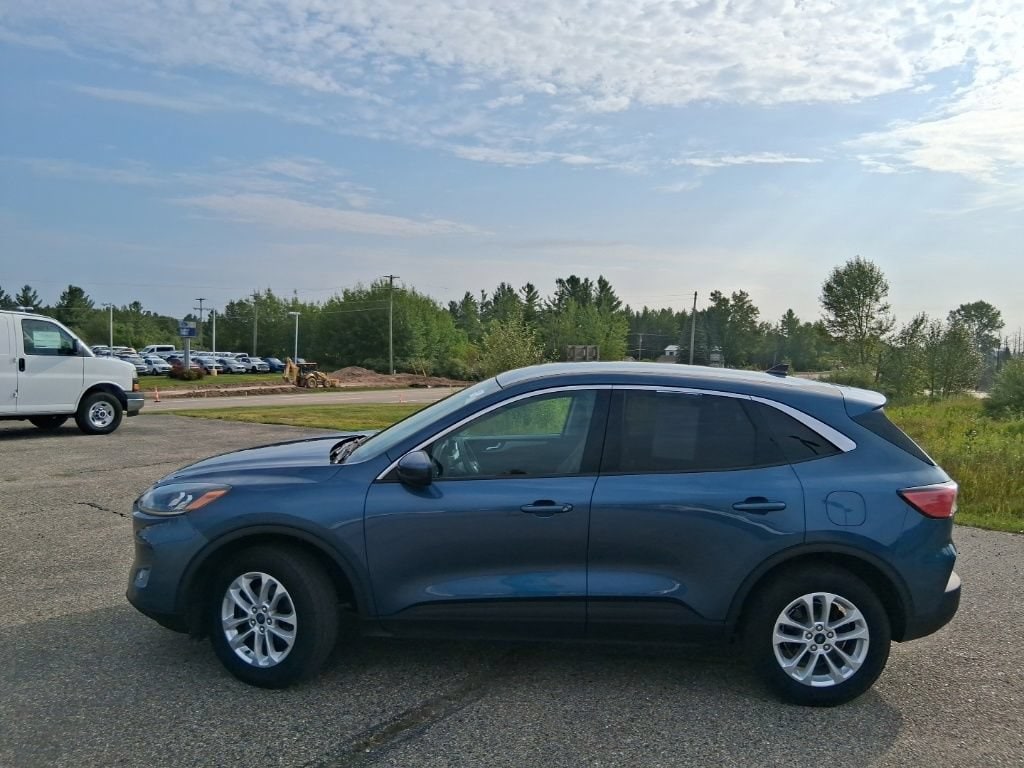 Used 2020 Ford Escape SE with VIN 1FMCU9G69LUC01243 for sale in West Branch, MI