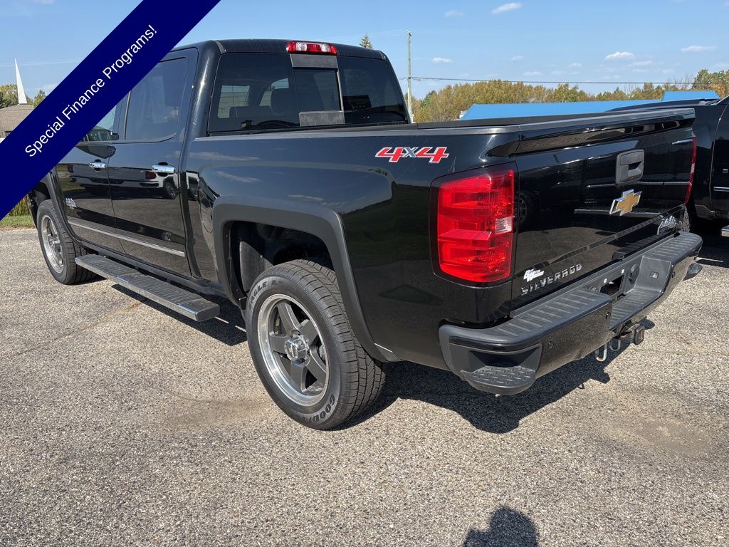 2014 Chevrolet Silverado 1500 High Country photo 3