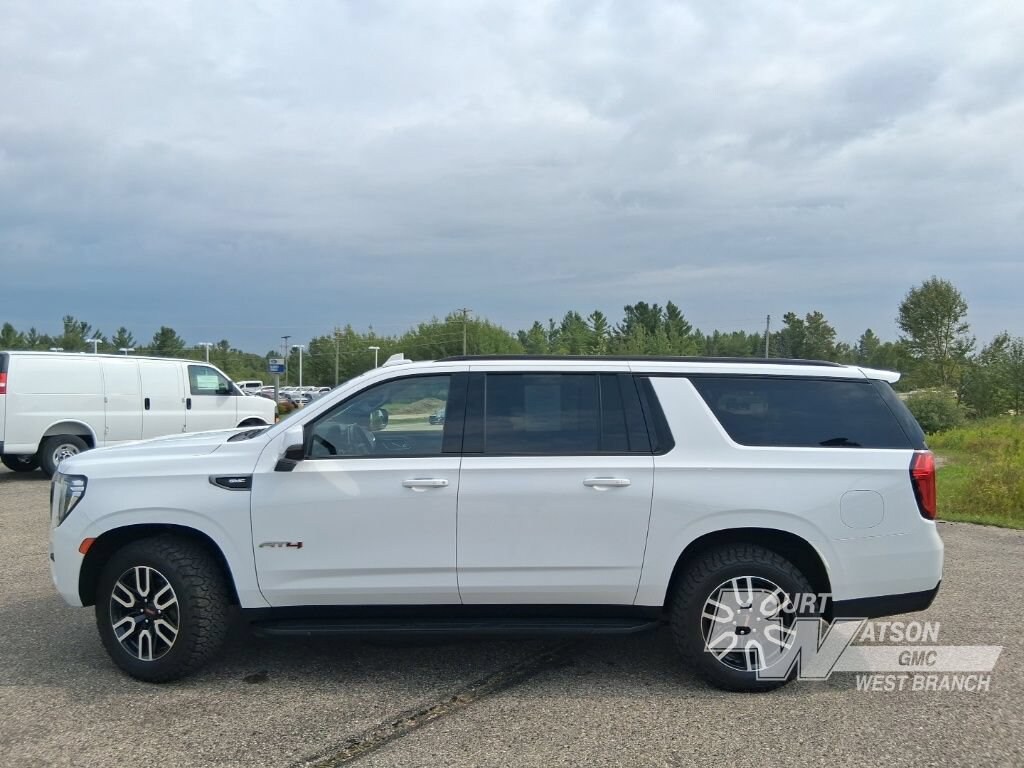Used 2023 GMC Yukon XL AT4 SUV
