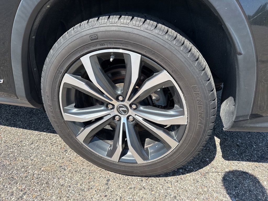 2022 Lexus RX Hybrid 450h - Photo 11