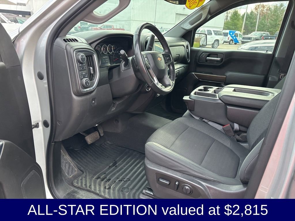 2020 Chevrolet Silverado 1500 LT photo 2