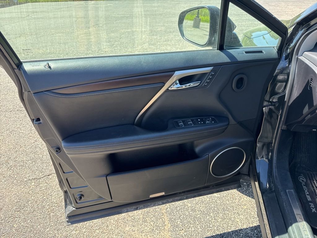 2022 Lexus RX Hybrid 450h - Photo 14