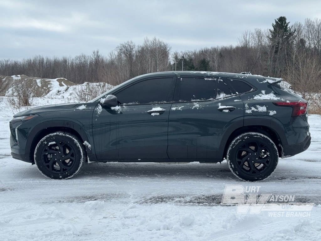 Used 2025 Chevrolet Trax LS SUV