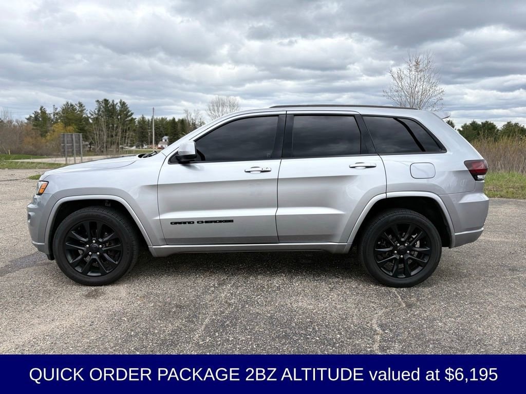 Used 2018 Jeep Grand Cherokee Altitude SUV