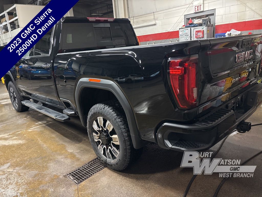 2023 Gmc Sierra HD Denali photo 3