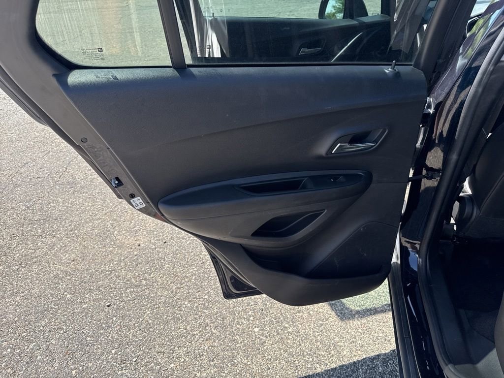 2021 Chevrolet Trax LT - Photo 28