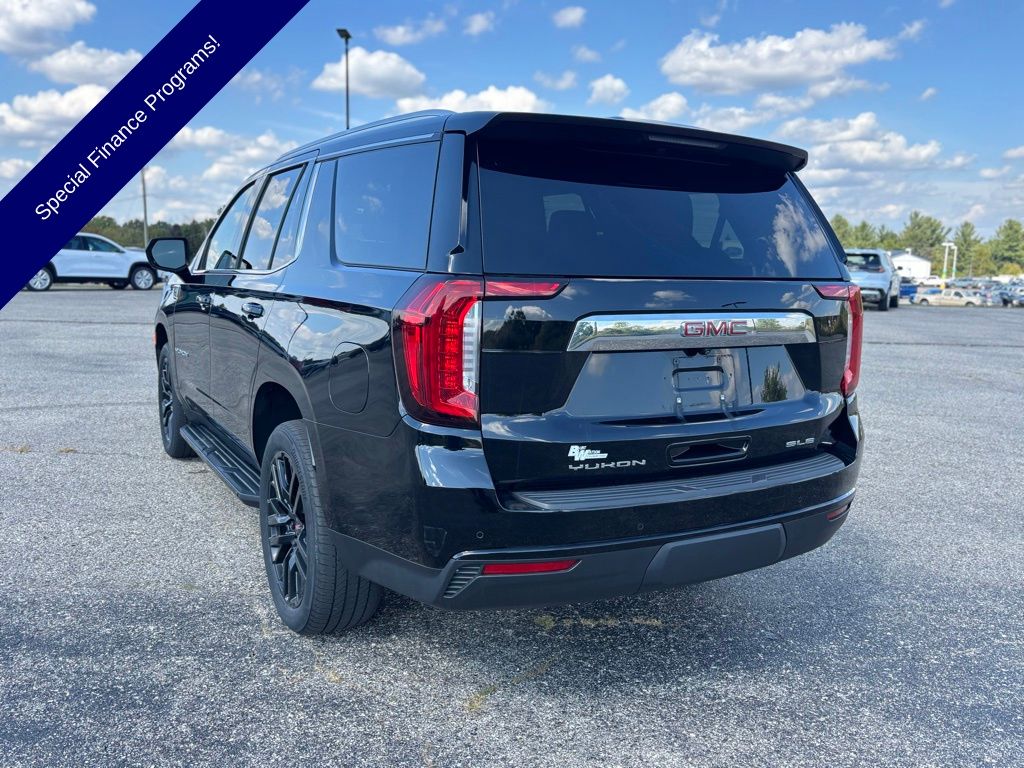 2021 Gmc Yukon SLE photo 3