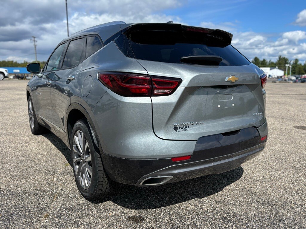 2023 Chevrolet Blazer Premier photo 3