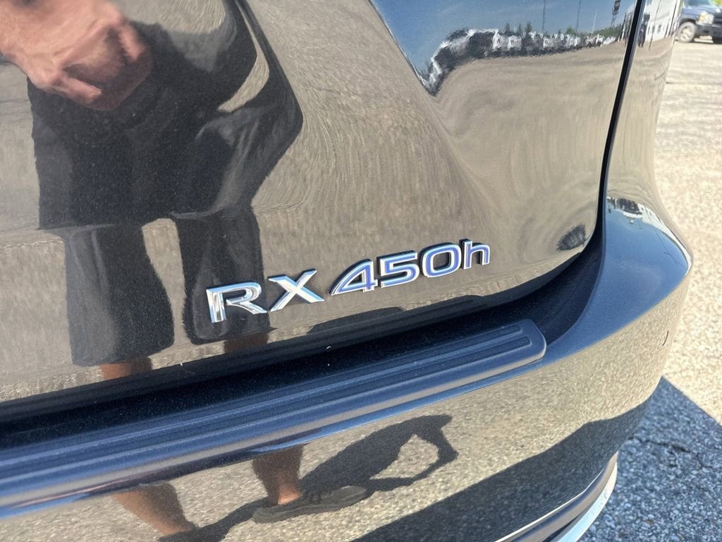 2022 Lexus RX Hybrid 450h - Photo 12