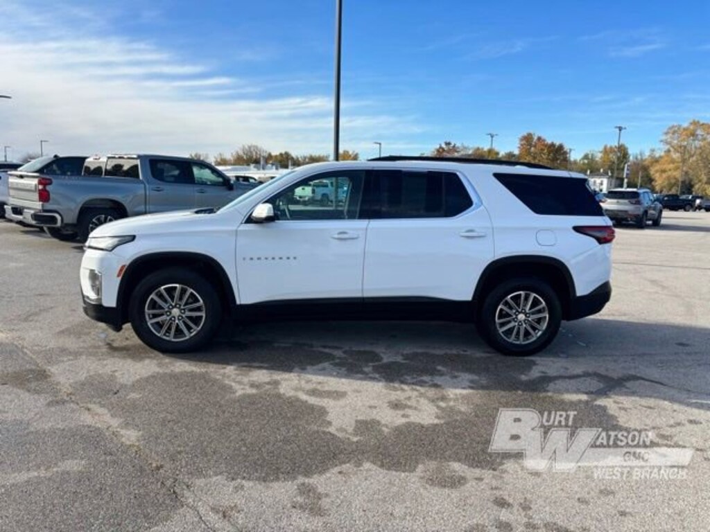 Used 2023 Chevrolet Traverse LT Cloth SUV