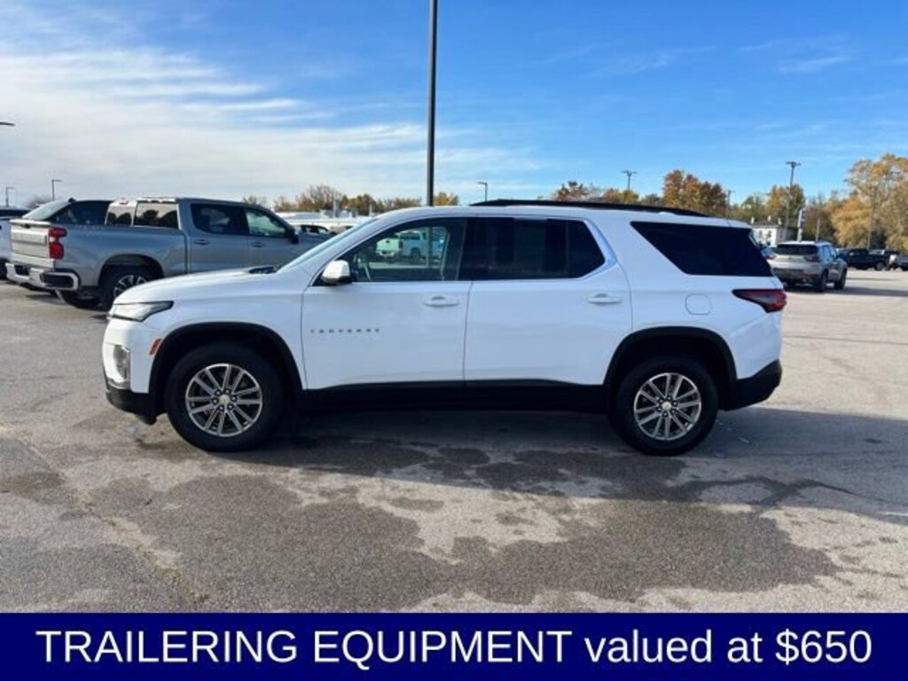 Used 2023 Chevrolet Traverse LT Cloth SUV
