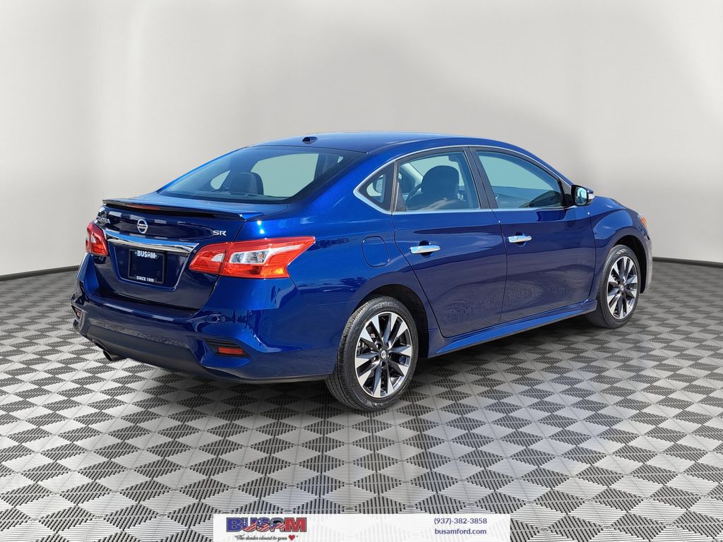 2018 Nissan Sentra SR photo 4