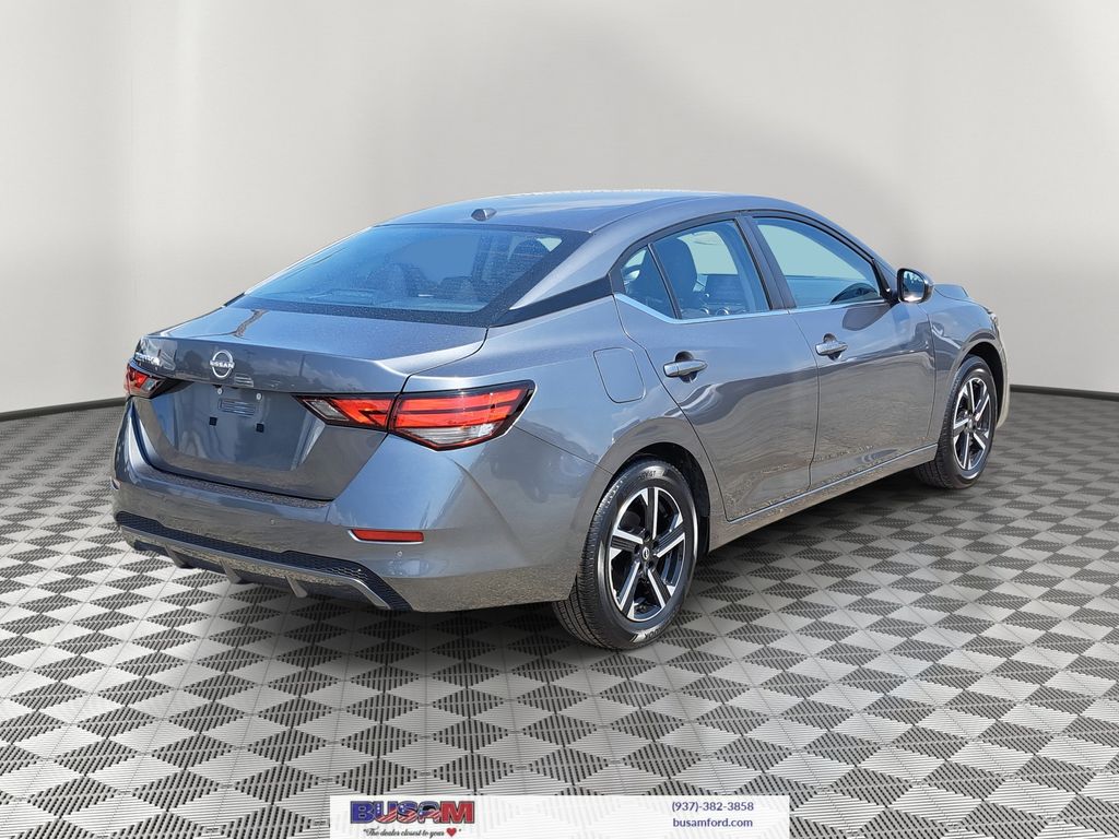 2025 Nissan Sentra SV photo 4