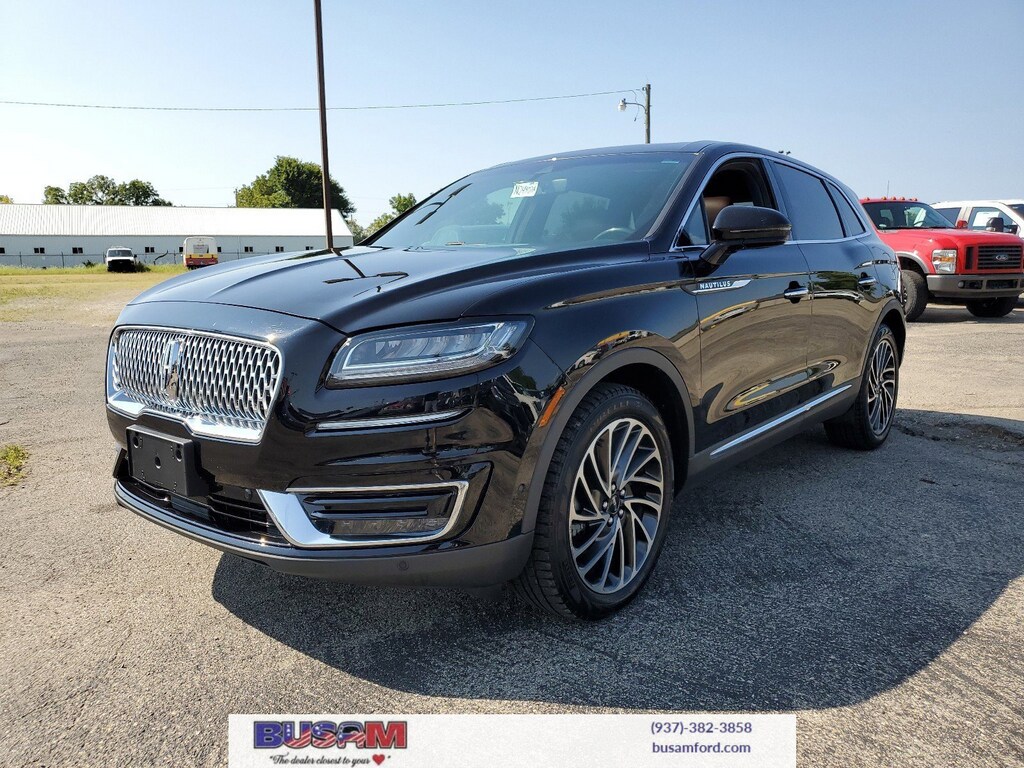 Used 2019 Lincoln Nautilus Reserve with VIN 2LMPJ8LP9KBL18624 for sale in Wilmington, OH