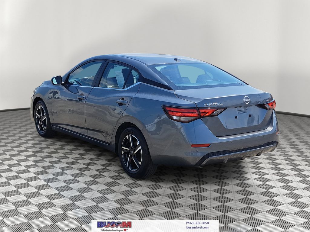 2025 Nissan Sentra SV photo 3