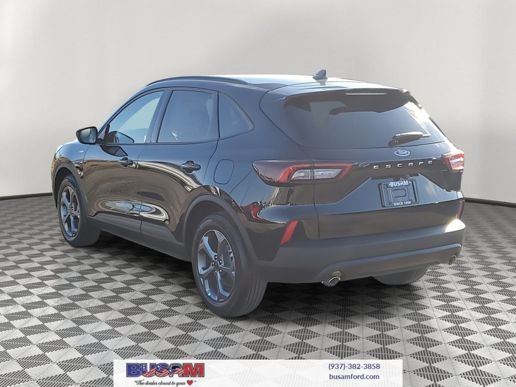 2025 Ford Escape ST-Line photo 3