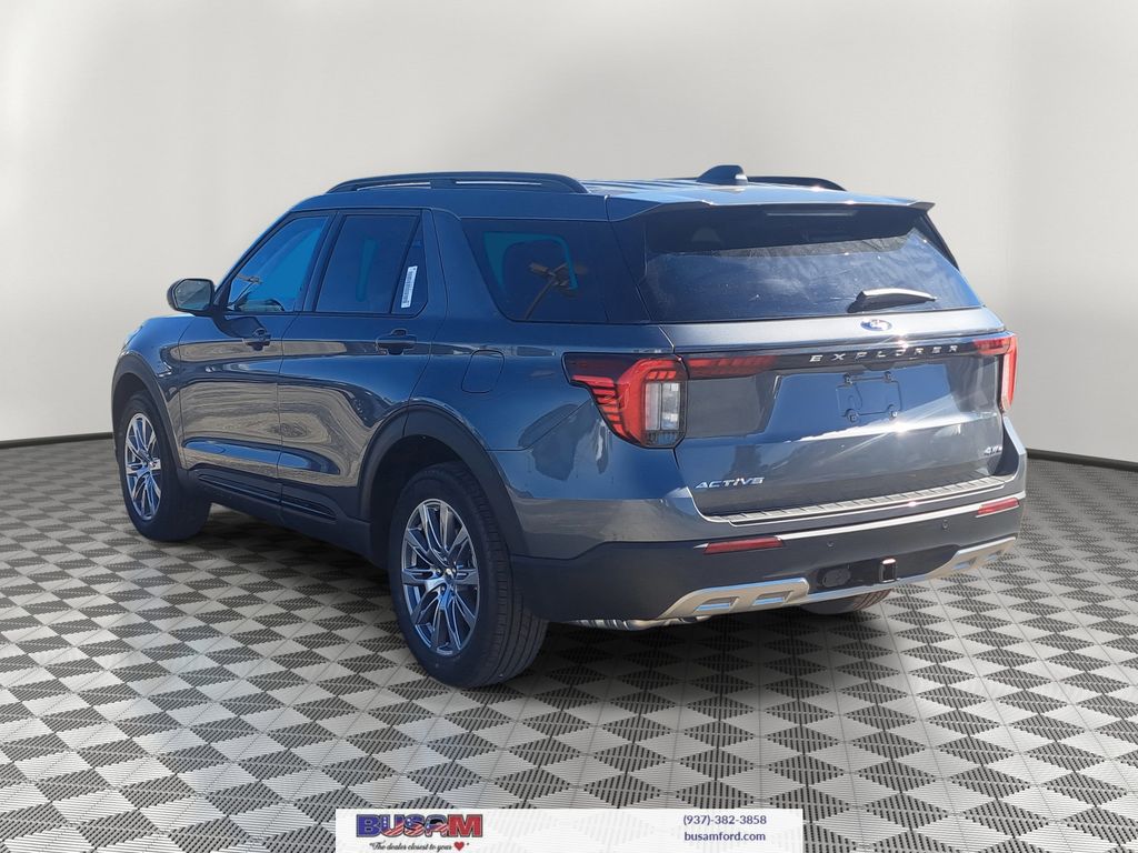 2026 Ford Explorer photo 3