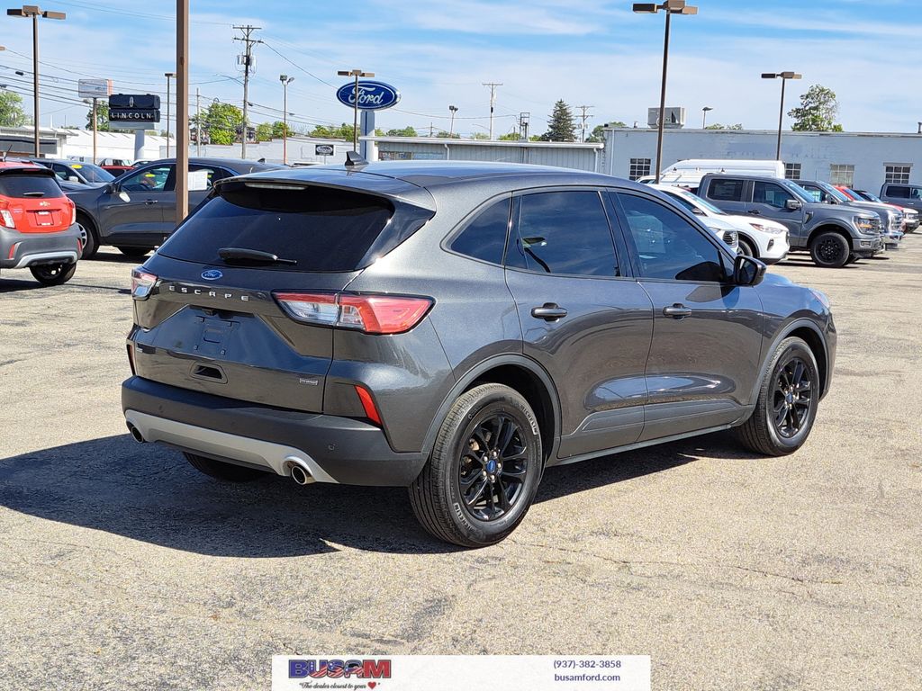 2020 Ford Escape SE photo 4
