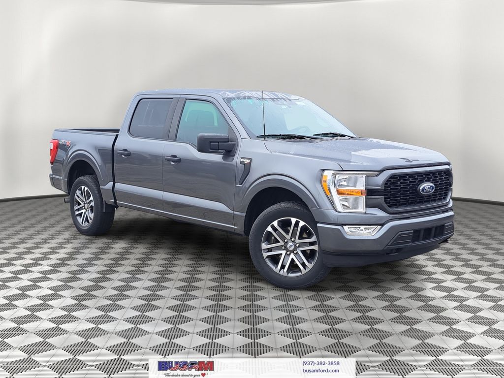 2021 Ford F-150 XL's photo
