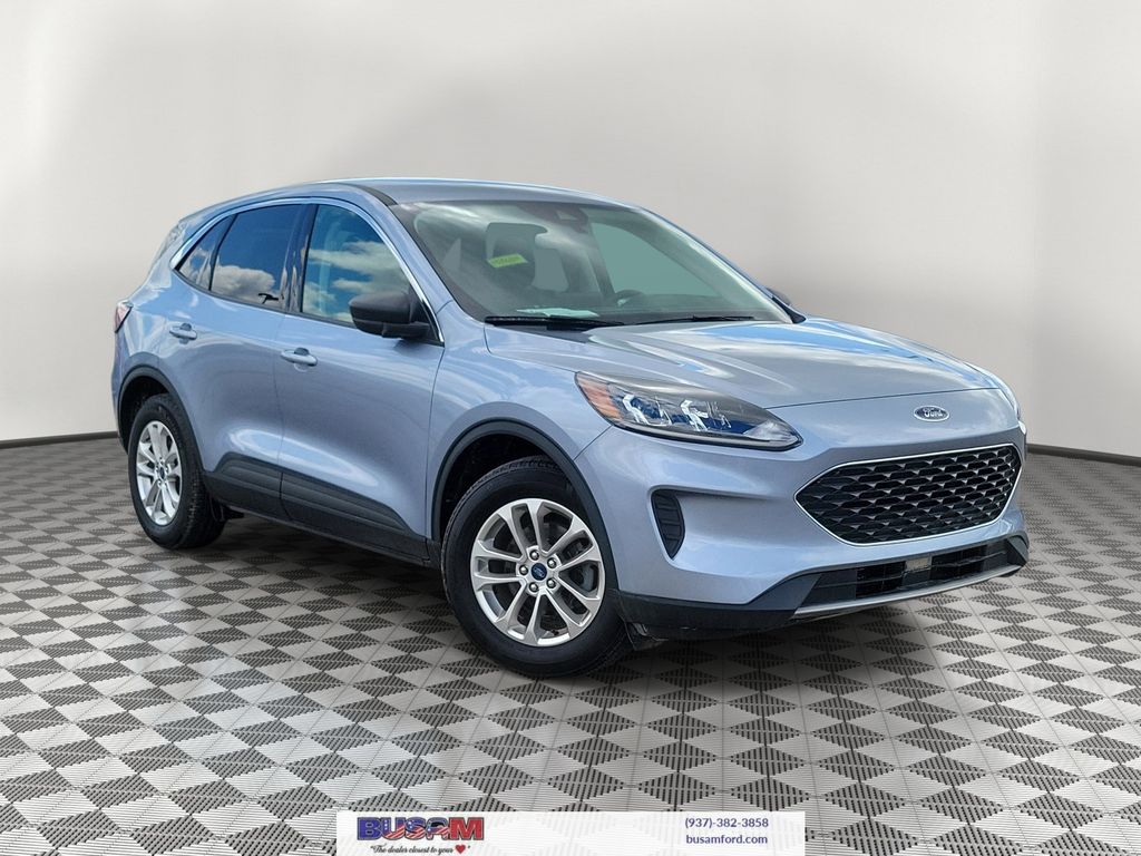 2022 Ford Escape SE FWD's photo