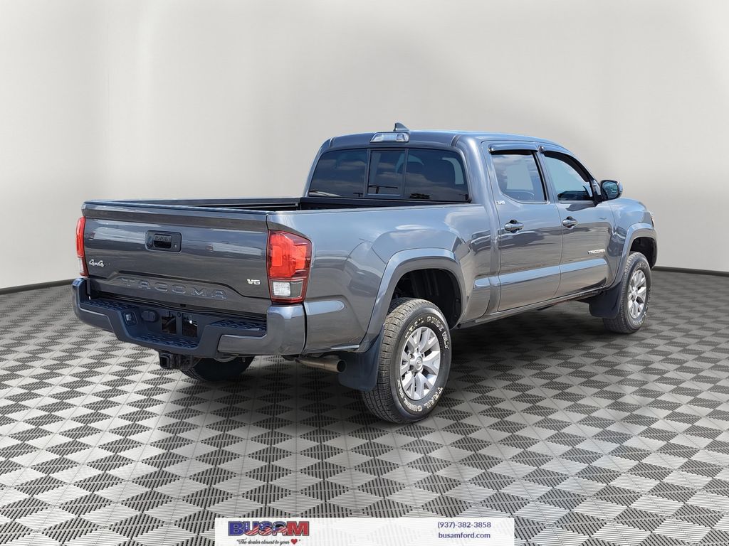 2018 Toyota Tacoma TRD Sport V6 photo 4
