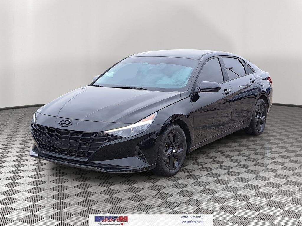 Used 2023 Hyundai Elantra SEL Sedan