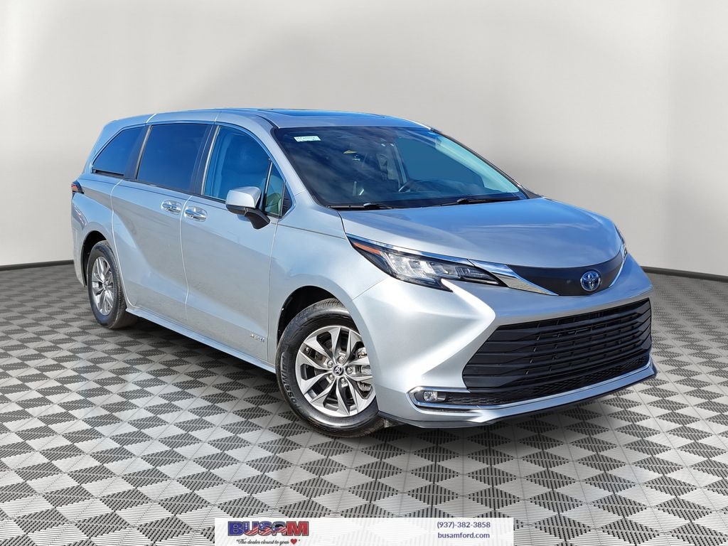 Used 2021 Toyota Sienna XLE 7 Passenger Van