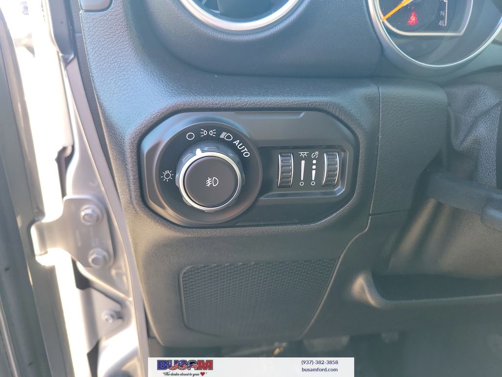 2019 Jeep Wrangler Unlimited Sahara - Photo 18