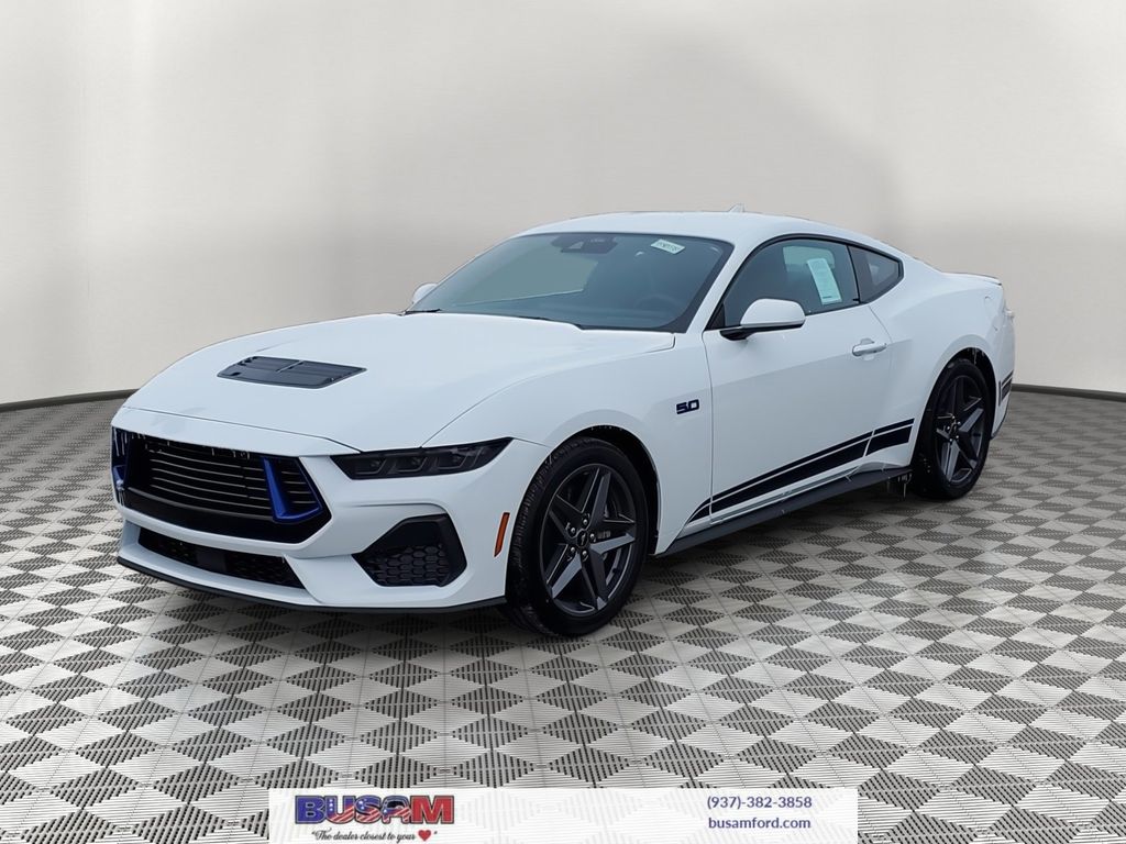 2025 Ford Mustang GT Premium photo 2