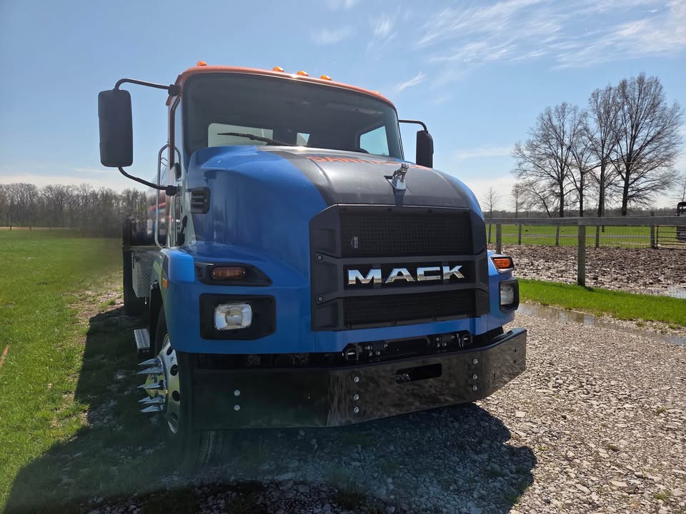 2024 Mack MD photo 2