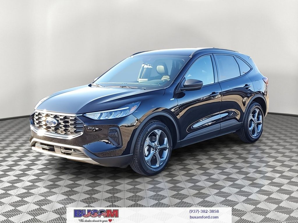 2025 Ford Escape ST-Line photo 2