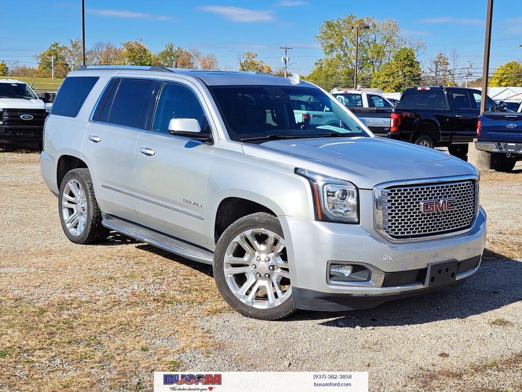 2016 GMC Yukon Denali's photo