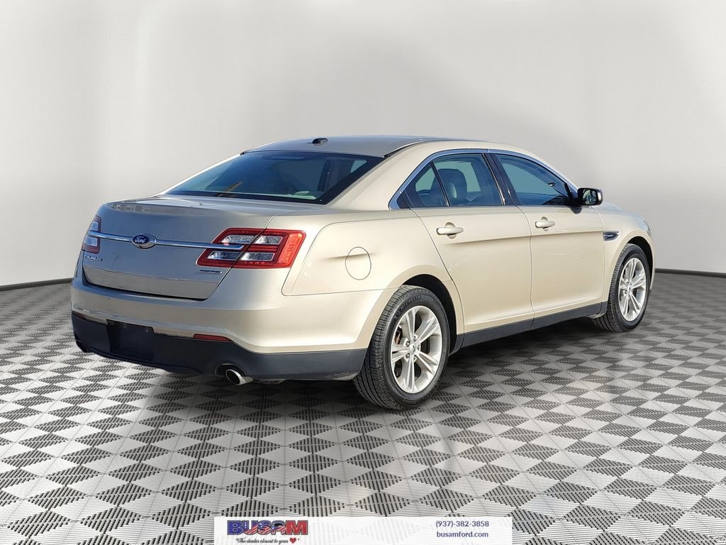 Used 2017 Ford Taurus SE Sedan