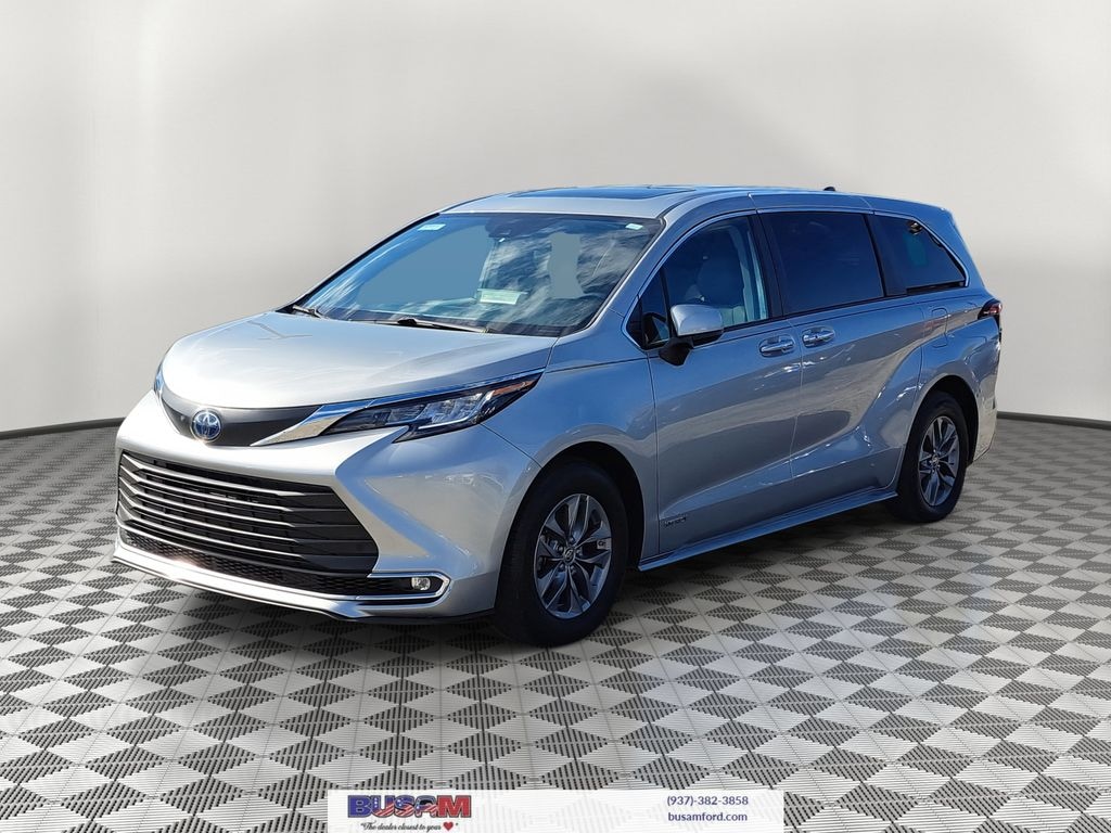 Used 2021 Toyota Sienna XLE 7 Passenger Van