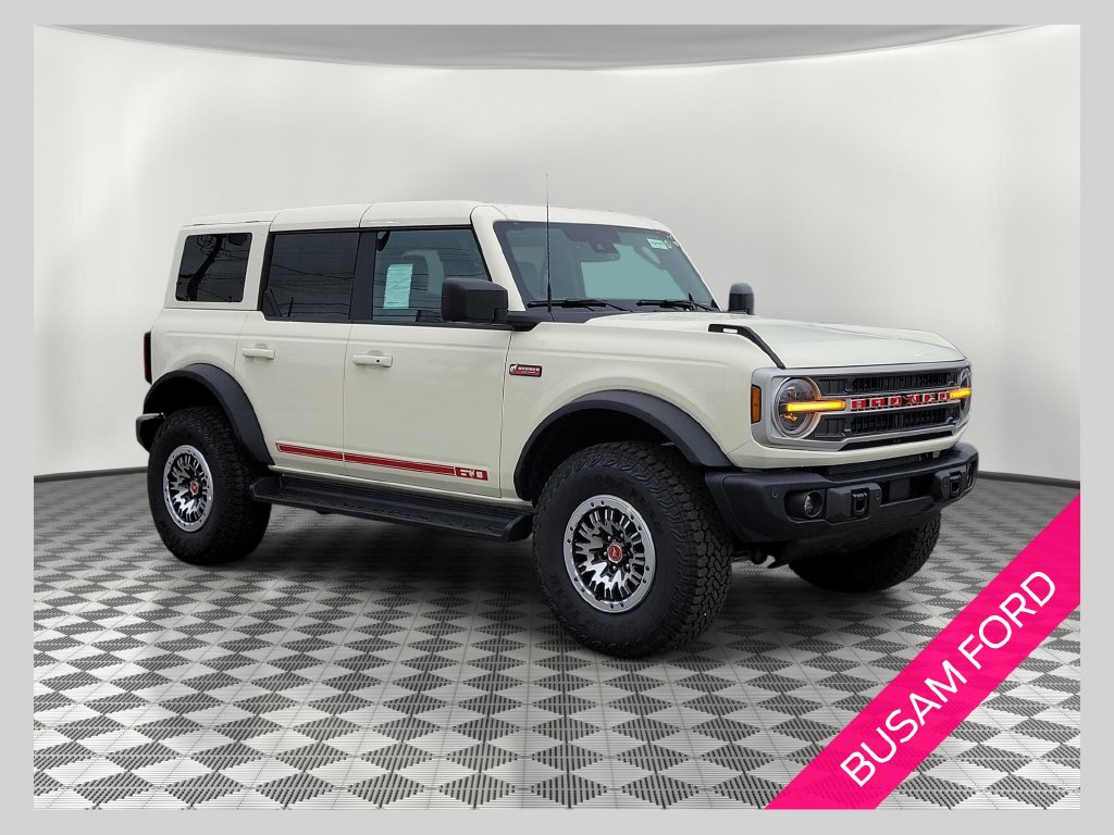 2026 Ford Bronco Outer Banks SUV