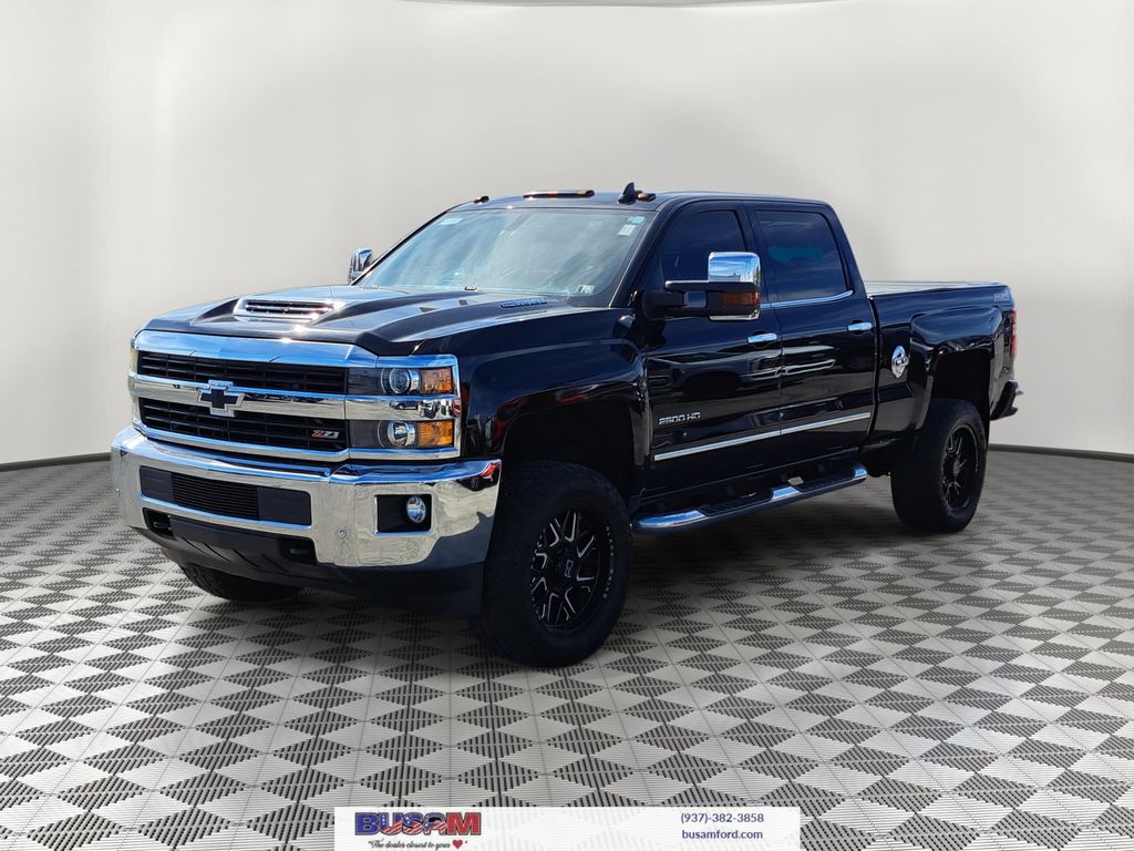 2017 Chevrolet Silverado 2500HD LTZ photo 2