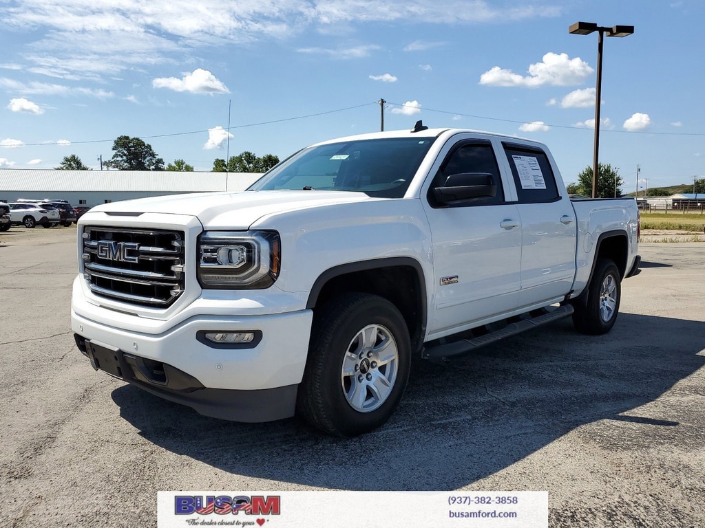 Used 2017 GMC Sierra 1500 SLT with VIN 3GTU2NEC7HG240620 for sale in Wilmington, OH