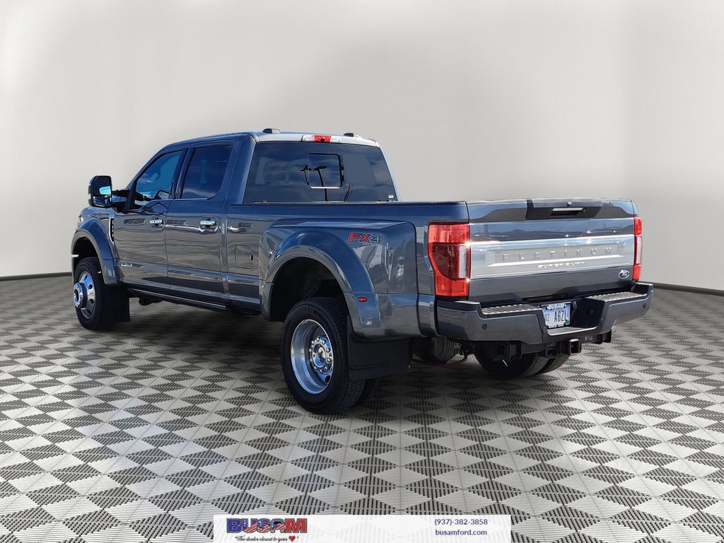2022 Ford F-450 Platinum photo 3