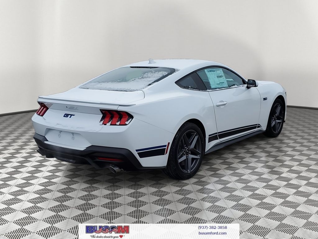 2025 Ford Mustang GT Premium photo 4