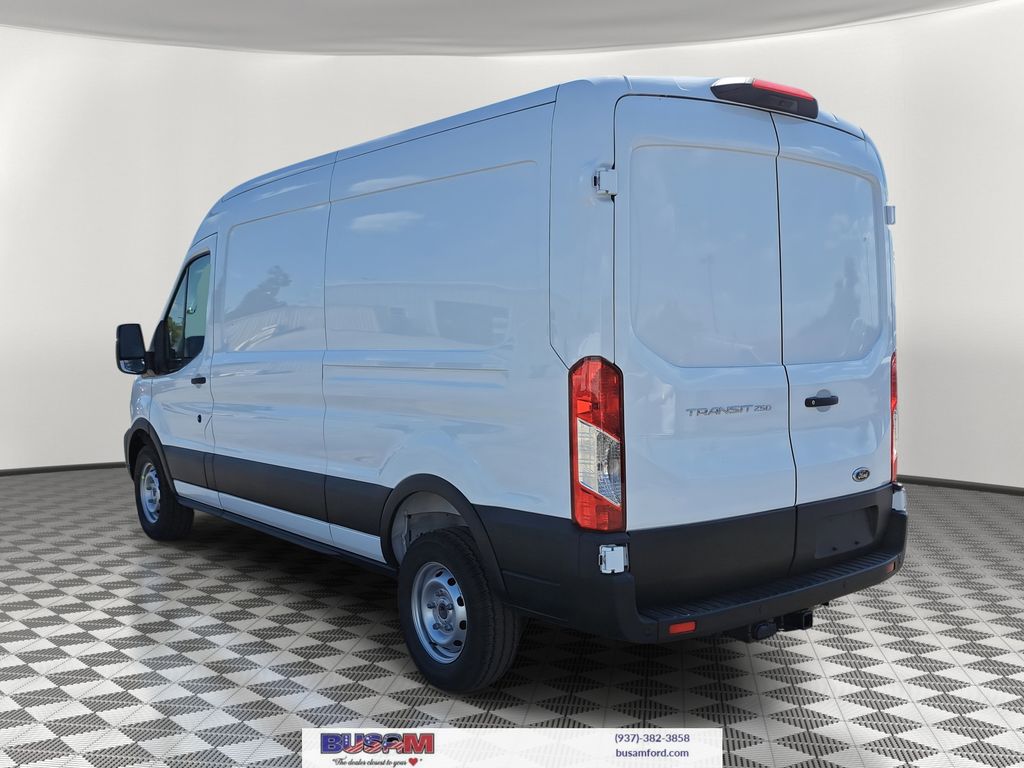 2025 Ford Transit photo 3