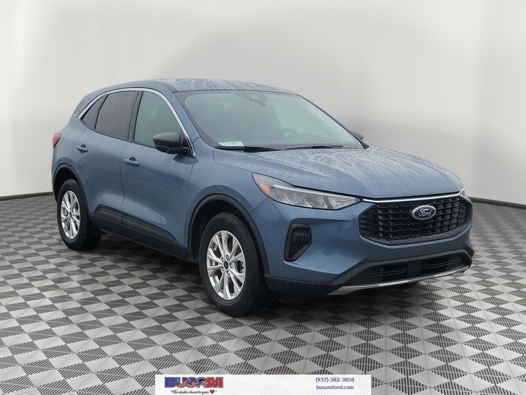 2023 Ford Escape Active's photo