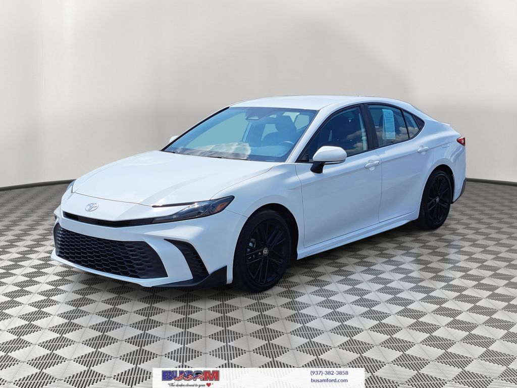 2025 Toyota Camry SE photo 2