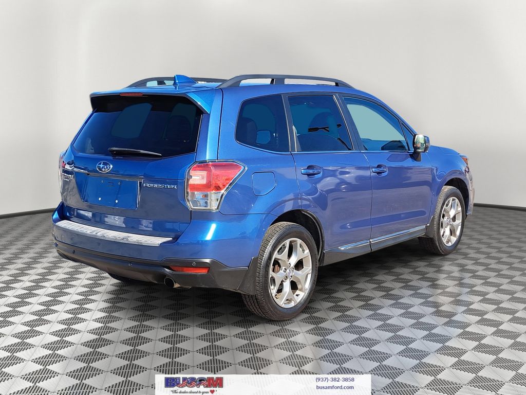2018 Subaru Forester 2.5i Touring photo 4