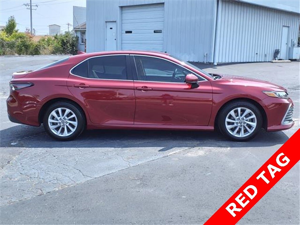 Used 2021 Toyota Camry LE with VIN 4T1C11AK1MU567652 for sale in Cincinnati, OH