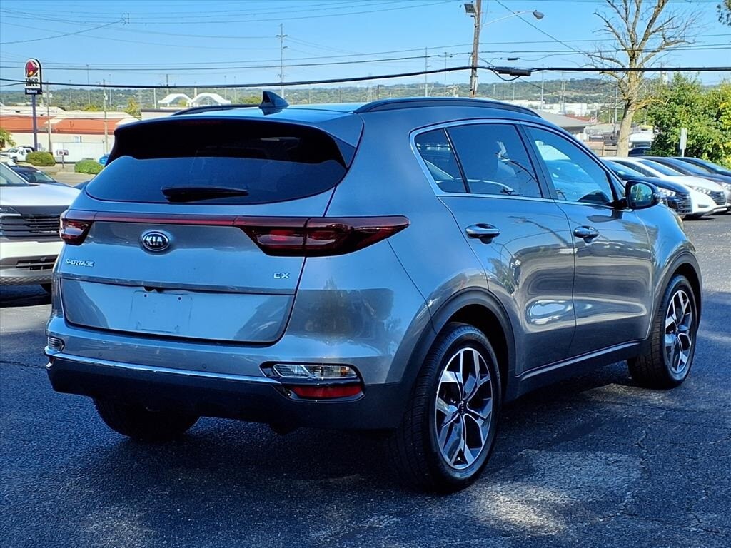 2020 Kia Sportage EX photo 3