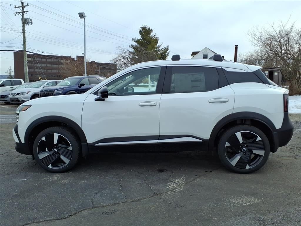 New 2026 Nissan Kicks SR SUV