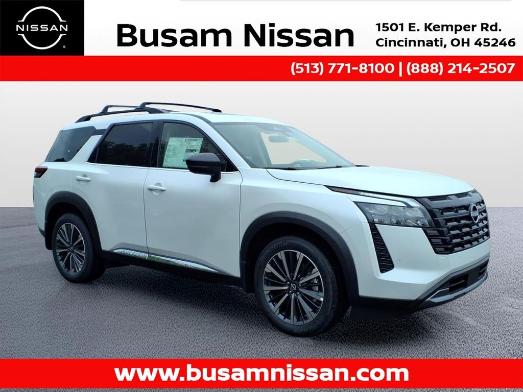 2026 Nissan Pathfinder Platinum 4WD's photo